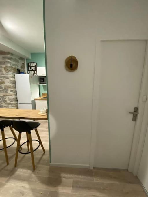 Charmant Studio Idealement Place Et Paisible ! Oloron-Sainte-Marie Exterior foto